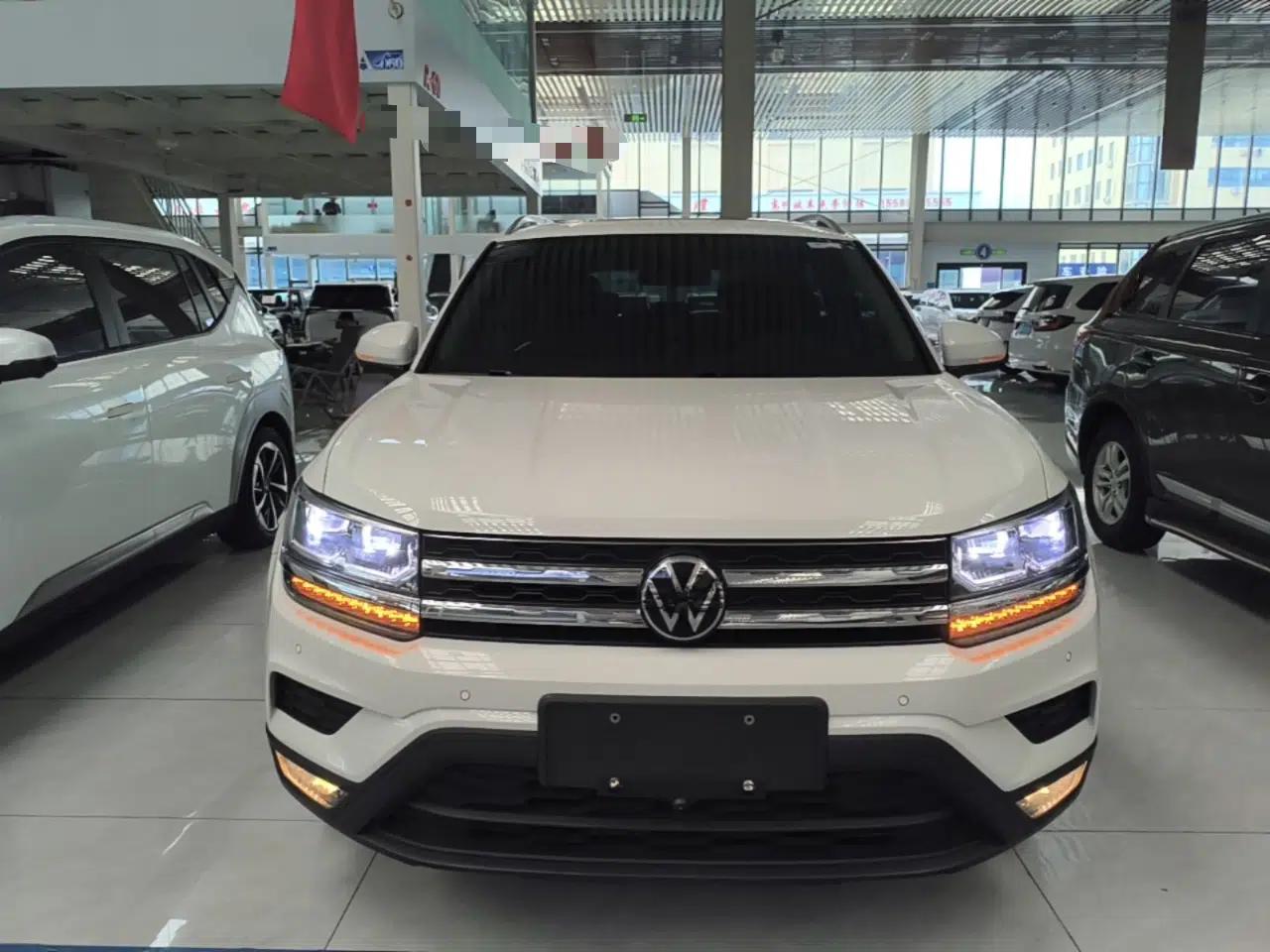 Volkswagen Tharu 2021 280TSI Two-Wheel-Drive Luxury Plus Edition — миниатюра 2