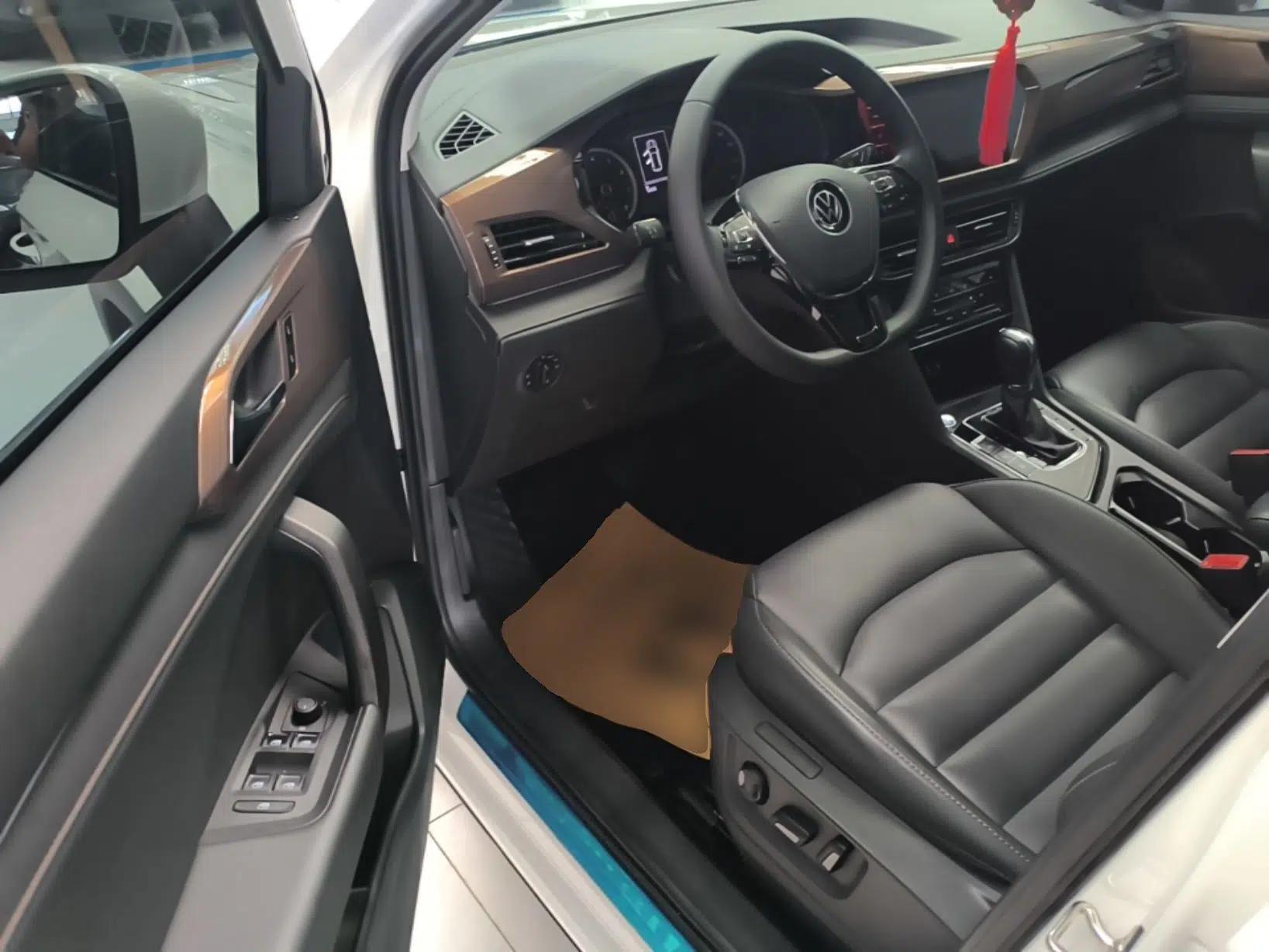 Volkswagen Tharu 2021 280TSI Two-Wheel-Drive Luxury Plus Edition — миниатюра 18