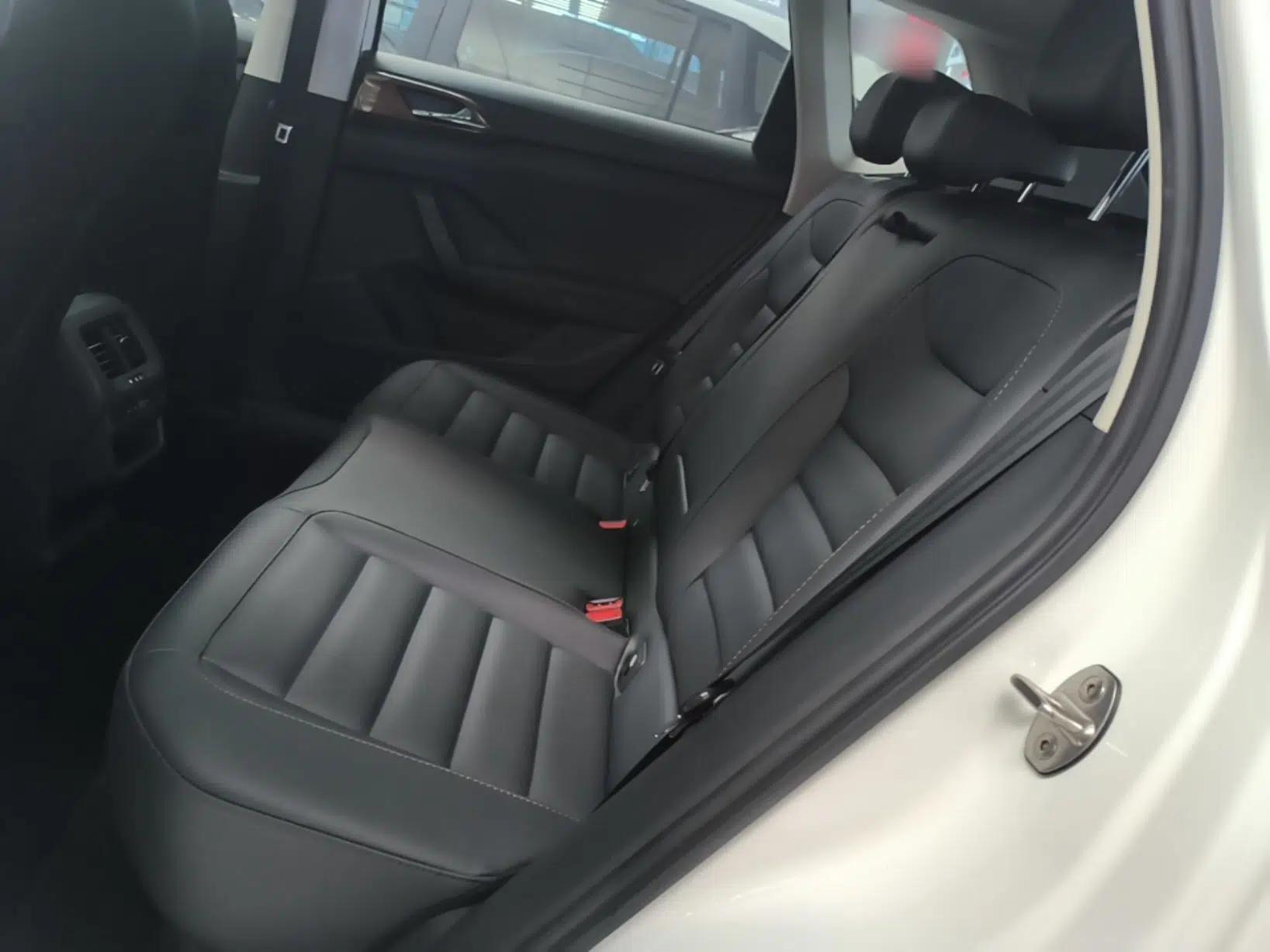 Volkswagen Tharu 2021 280TSI Two-Wheel-Drive Luxury Plus Edition — миниатюра 20