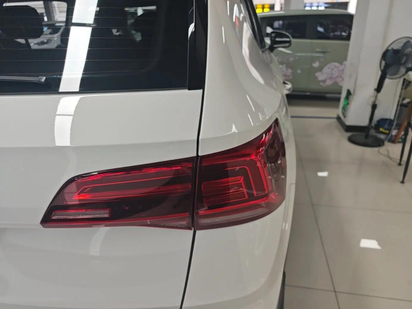 Volkswagen Tharu 2021 280TSI Two-Wheel-Drive Luxury Plus Edition — миниатюра 9