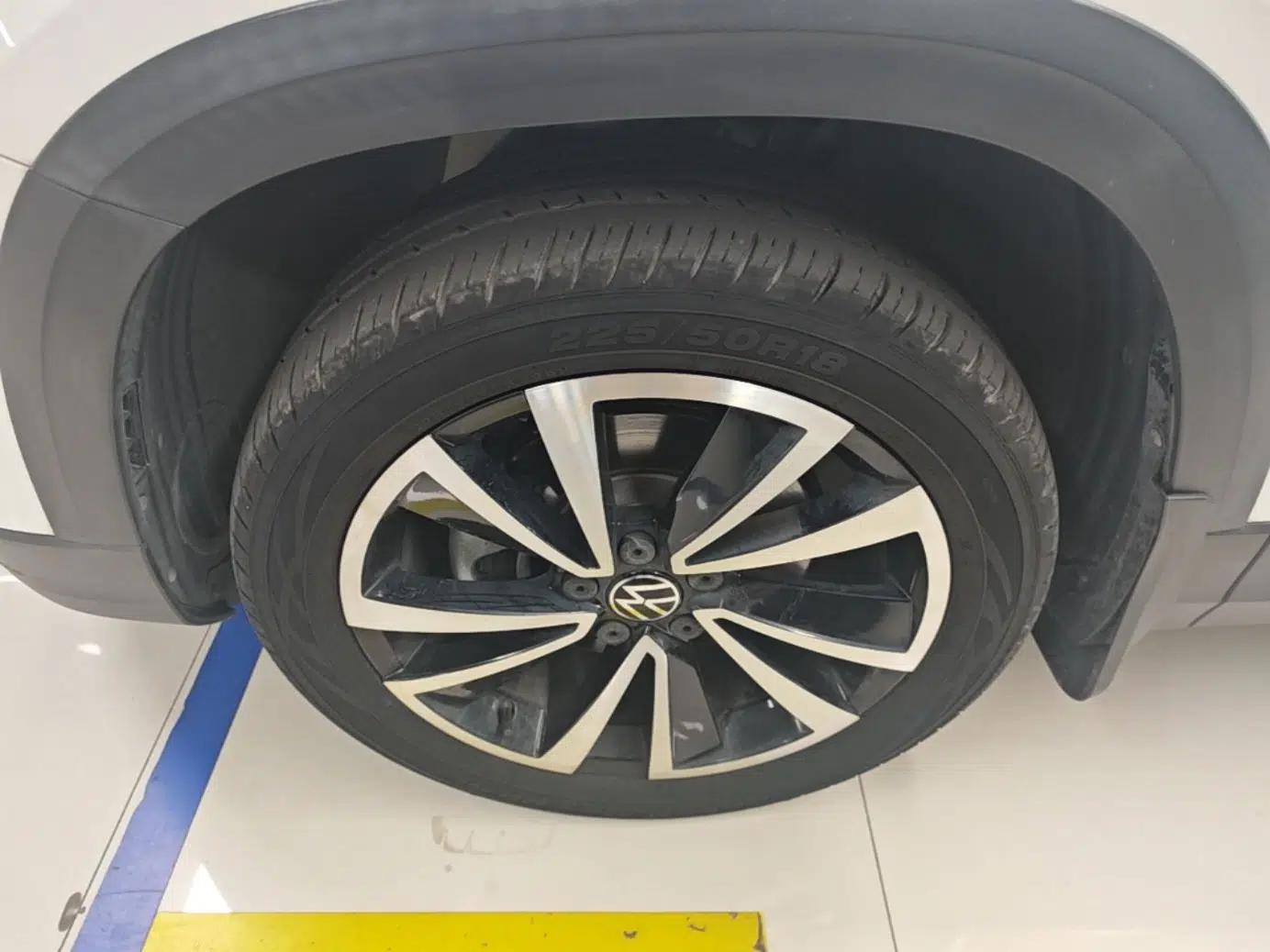 Volkswagen Tharu 2021 280TSI Two-Wheel-Drive Luxury Plus Edition — миниатюра 10