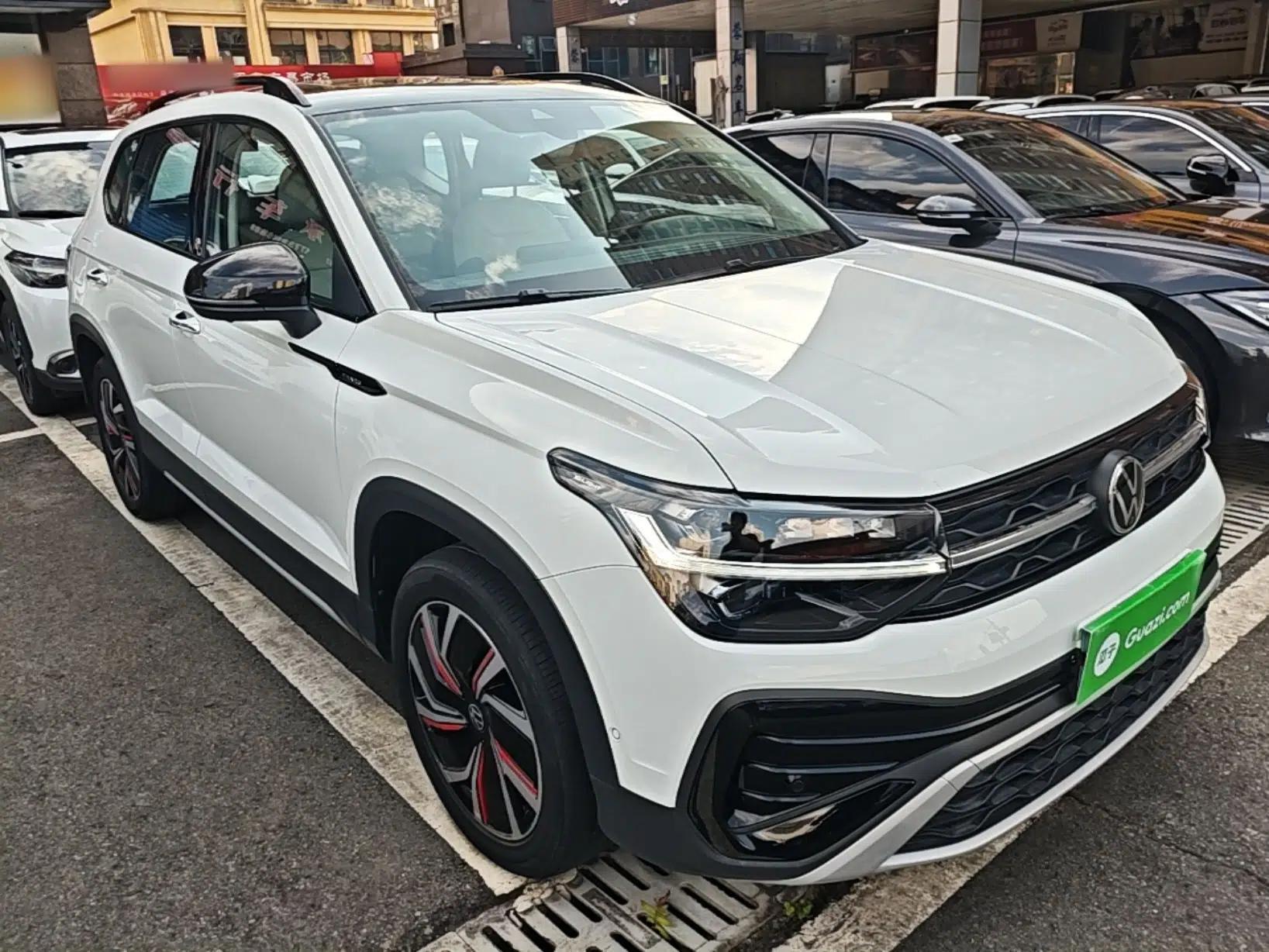 Volkswagen Tharu 2024 300TSI Two-Wheel-Drive Moon Luxury Edition — миниатюра 3