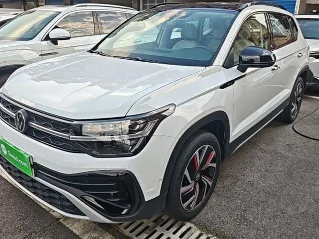 Volkswagen Tharu 2024 300TSI Two-Wheel-Drive Moon Luxury Edition