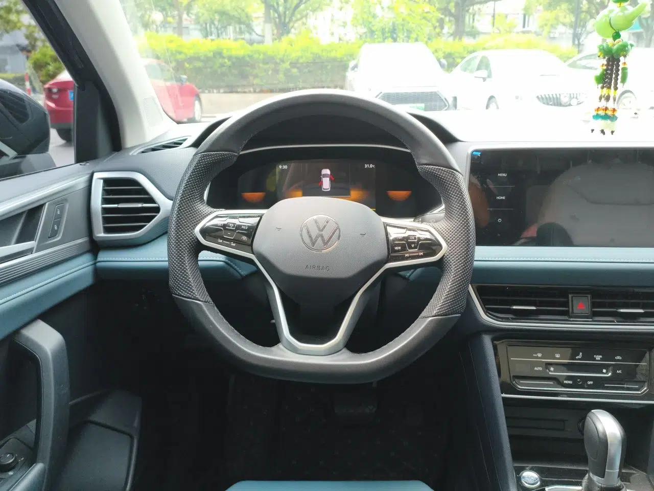Volkswagen Tharu 2023 300TSI Two-Wheel-Drive Moonlight Edition — миниатюра 10
