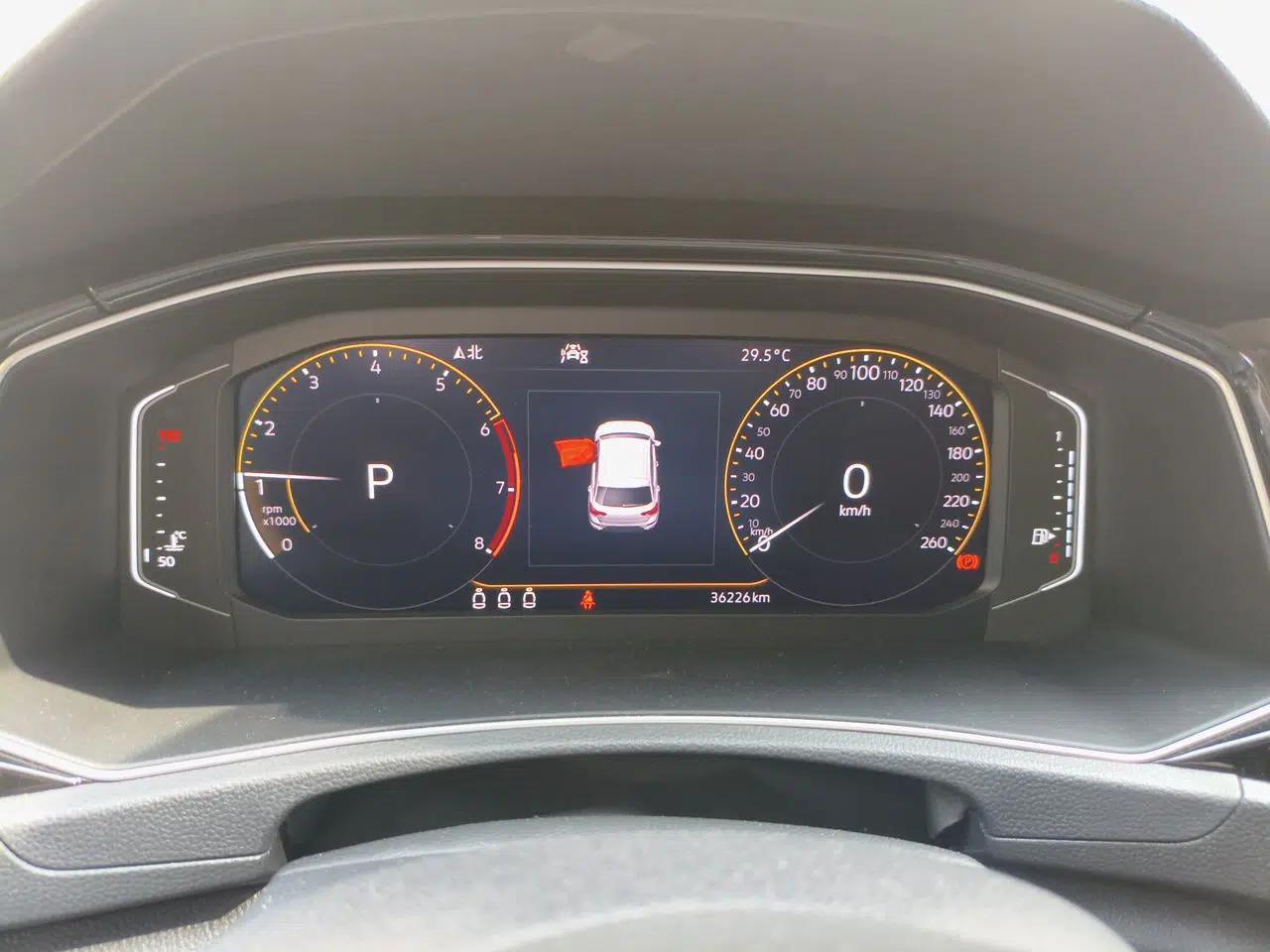 Volkswagen T-ROC 2020 280TSI DSG Two-Wheel Drive Comfort Version — миниатюра 11