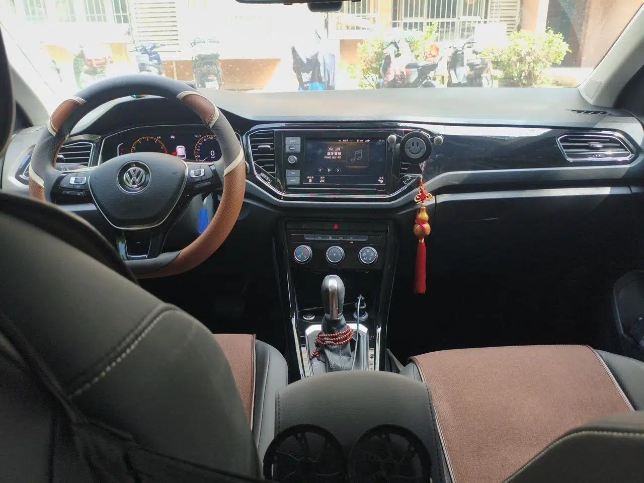 Volkswagen T-ROC 2020 280TSI DSG Two-Wheel Drive Comfort Version — миниатюра 9