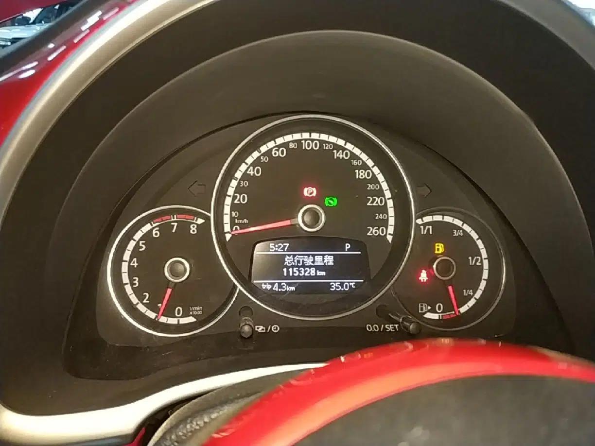 Volkswagen Beetle 2015 180TSI model — миниатюра 14