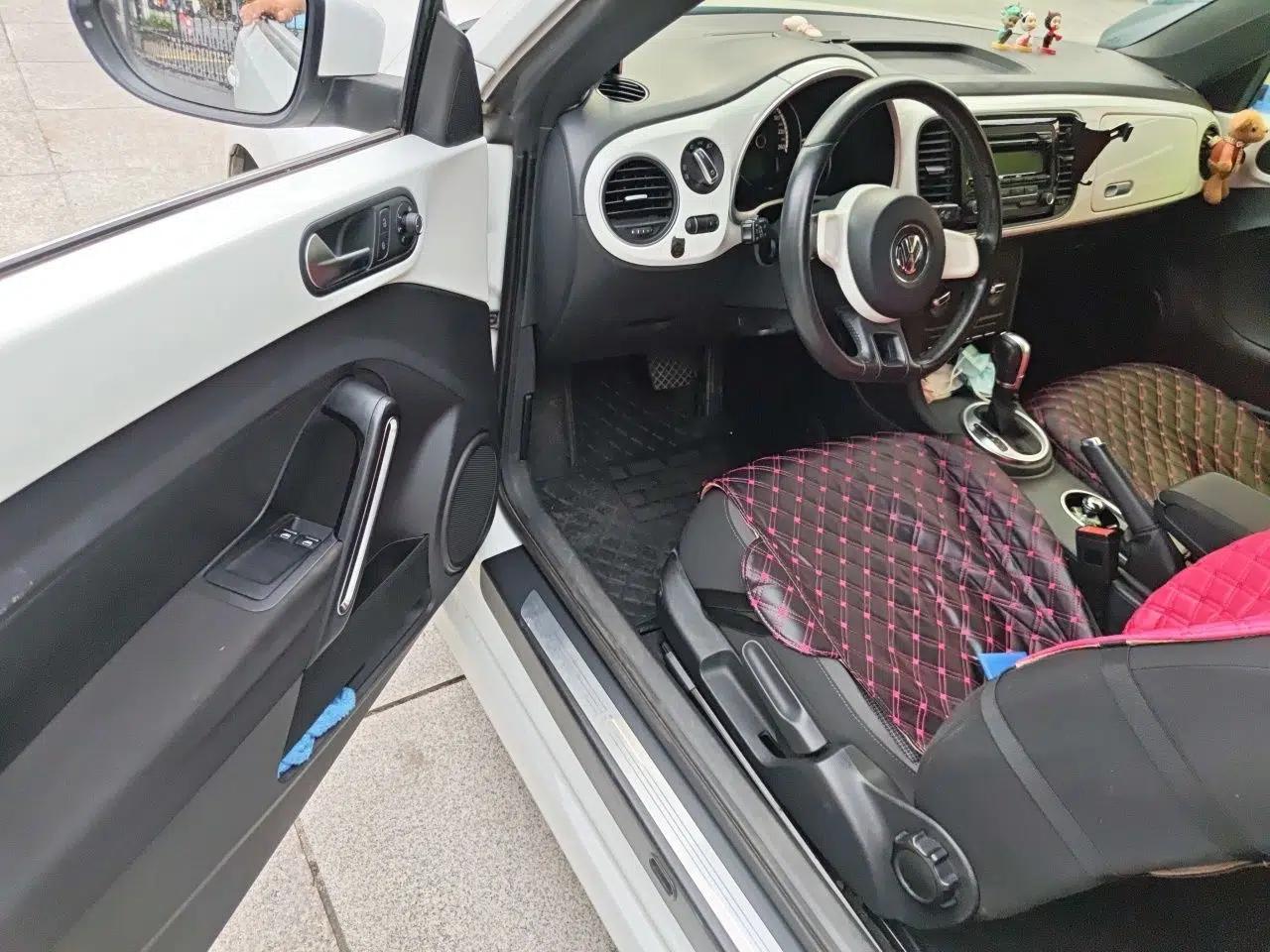 Volkswagen Beetle 2014 1.2TSI Fashion Edition — миниатюра 16