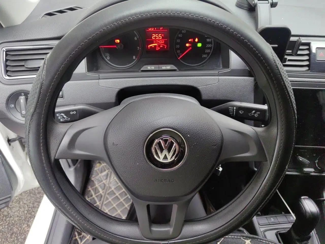 Volkswagen Santana 2019 1.5L Automatic Fashion Edition China VI — миниатюра 11