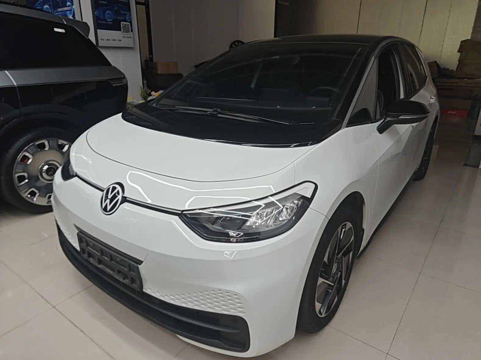 Volkswagen ID.3 2024 Outstanding Edition — миниатюра 1
