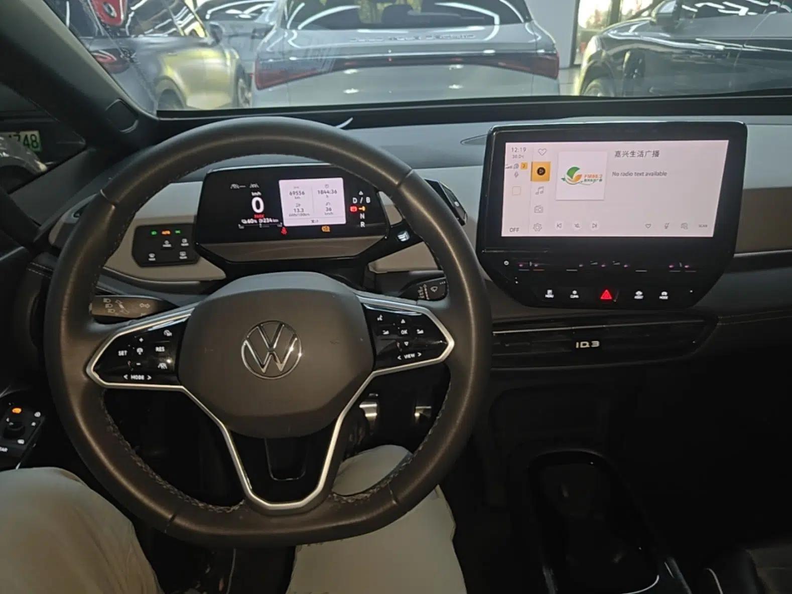 Volkswagen ID.3 2024 Outstanding Edition — миниатюра 12