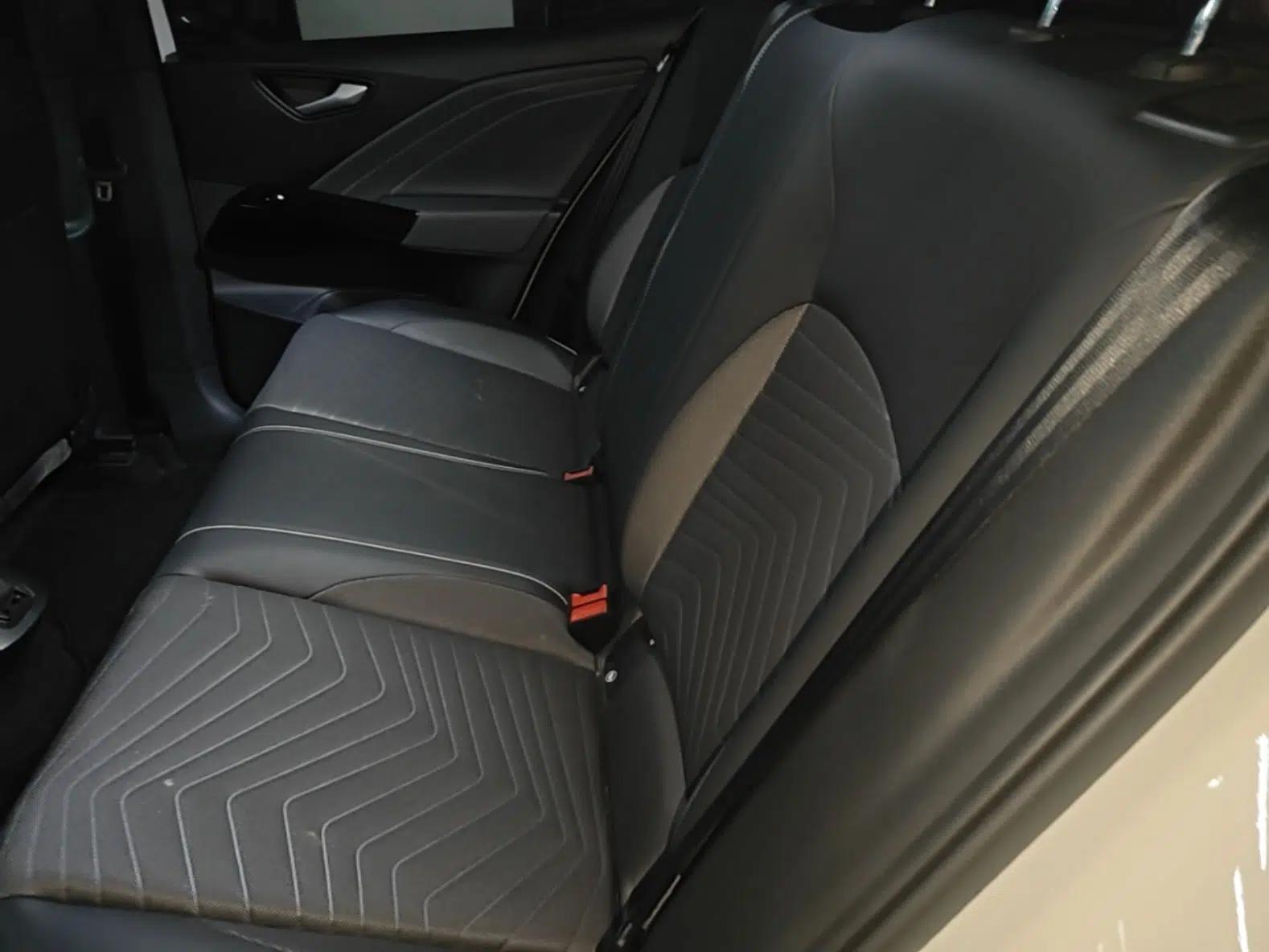 Volkswagen ID.3 2024 Outstanding Edition — миниатюра 20
