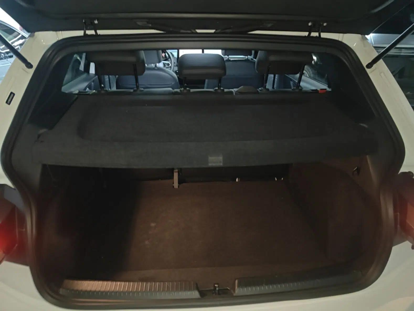 Volkswagen ID.3 2024 Outstanding Edition — миниатюра 22