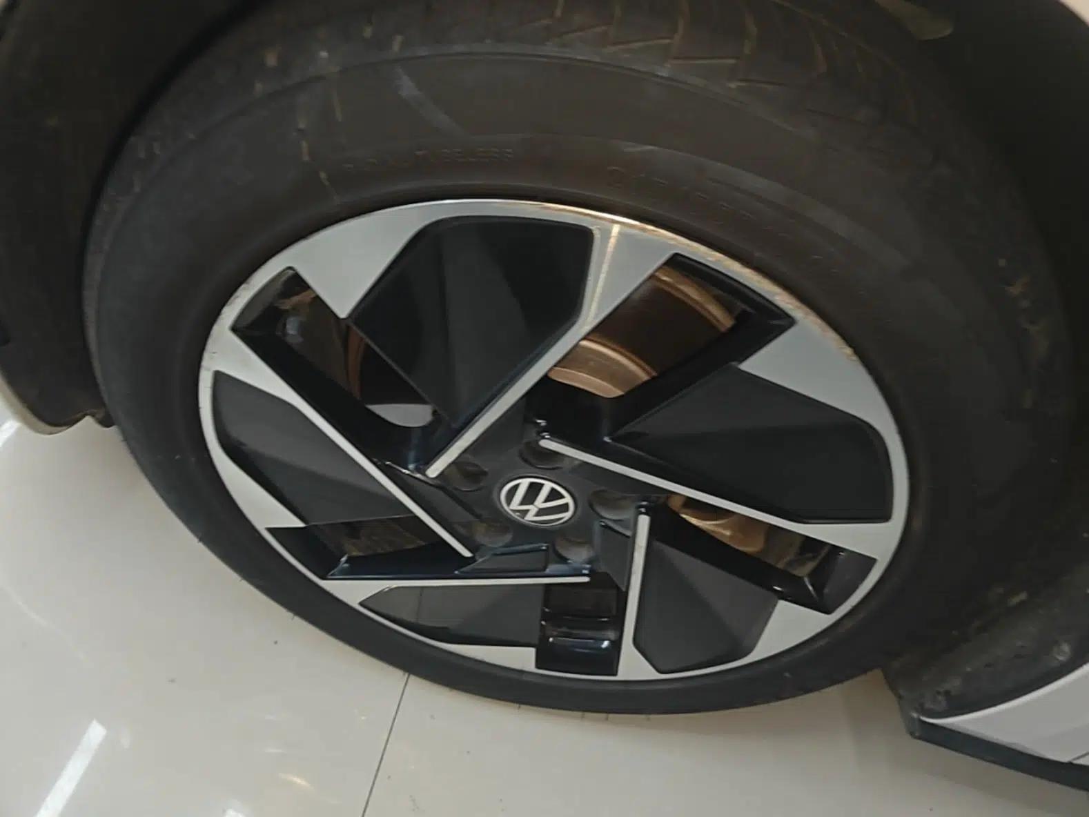 Volkswagen ID.3 2024 Outstanding Edition — миниатюра 10