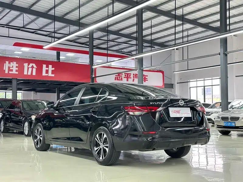 Nissan Sylphy 2022 1.6L XL CVT Enjoy Edition — миниатюра 4