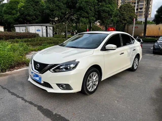 Nissan Sylphy 2016 1.6XL CVT Premium Edition