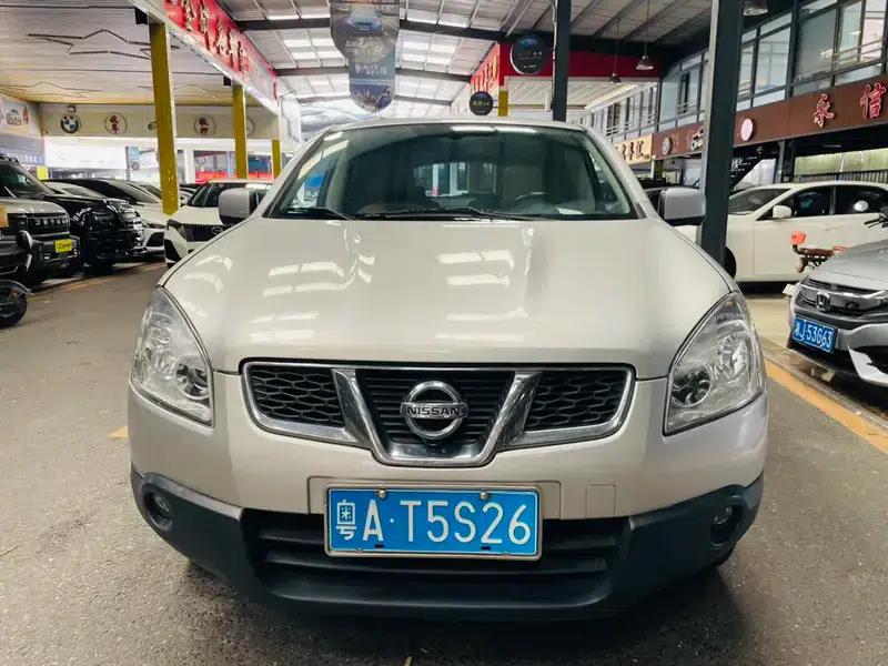 Nissan Qashqai 2012 2.0XV CVT 2WD — миниатюра 2