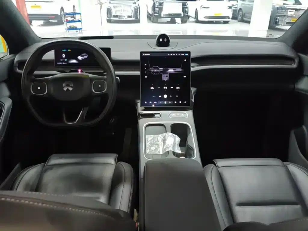 NIO ES6 2023 model 75kWh — миниатюра 10
