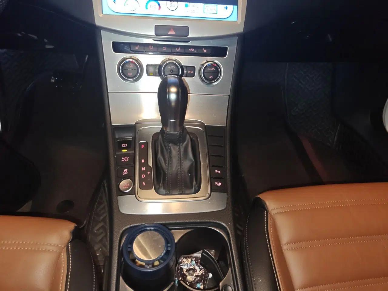 Volkswagen FAW-Volkswagen CC 2015 1.8TSI Luxury Model — миниатюра 14