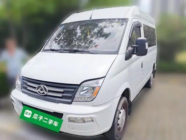 SAIC MAXUS Xintu V80 2023 2.0T AMT Classic Aoyuntong Short Wheelbase Ultra-Low Roof 5/6-Seater