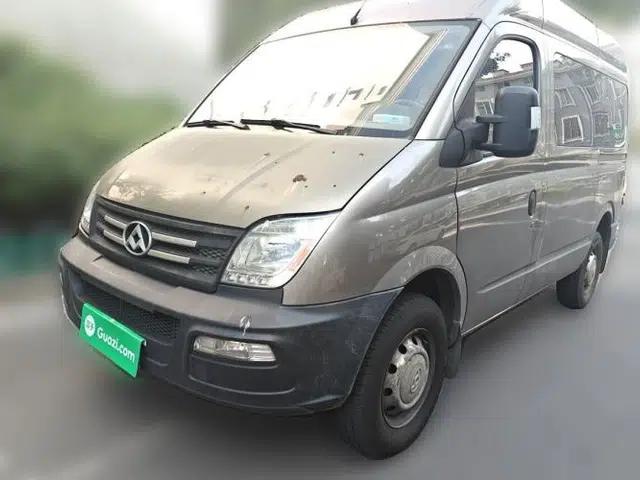 SAIC MAXUS Xintu V80 2019 2.5T Classic 6-Speed Manual Van Short Wheelbase Mid-Roof 6-Seater
