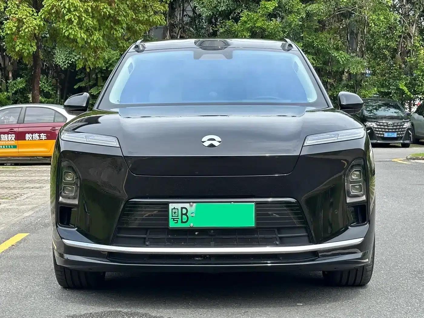NIO ES8 2026 Model Six-Seat Executive Signature Edition — миниатюра 2