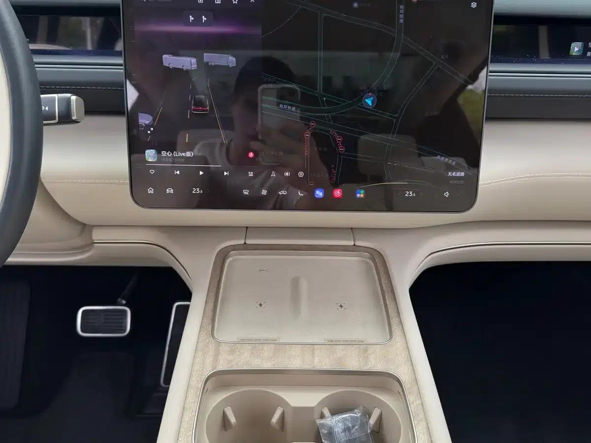 NIO ES8 2026 Model Six-Seat Executive Signature Edition — миниатюра 25