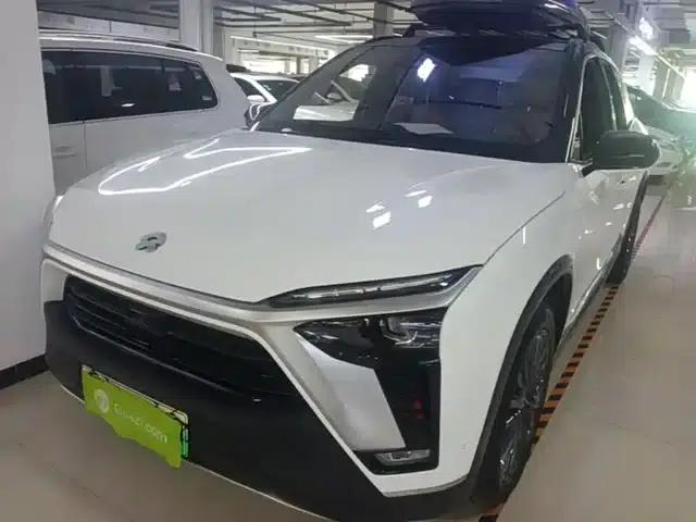NIO ES8 2022 75kWh Six-Seat Version