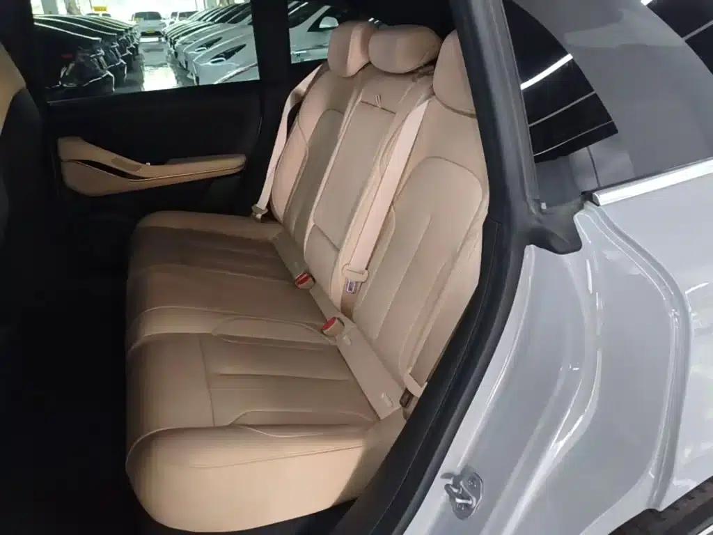 NIO ET5T 2024 Model 75kWh Touring — миниатюра 17