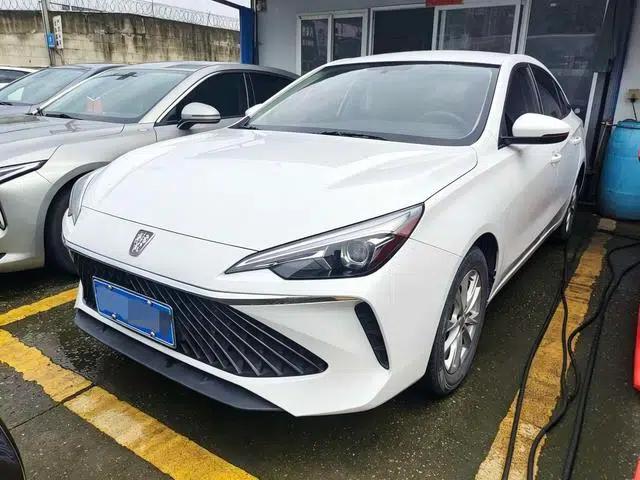 Roewe i5 2023 1.5L Manual Premium Edition