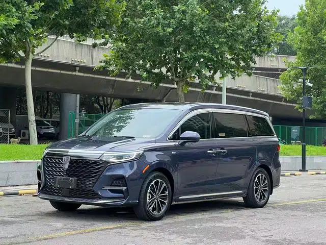 Roewe iMAX8 2022 400TGI Premium Edition