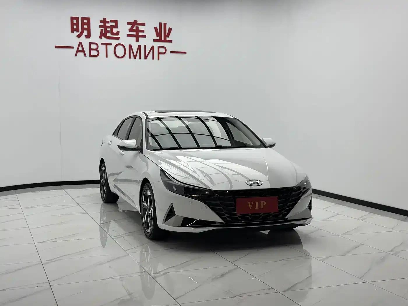 Hyundai Elantra 2022 1.5L CVT GLX Elite Edition — миниатюра 3