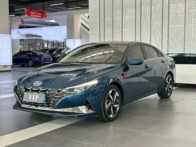 Hyundai Elantra 2023 1.5L CVT LUX Premium Edition