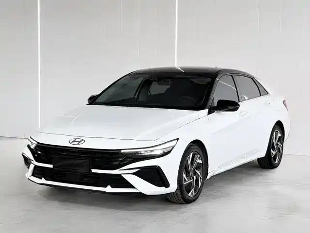 Hyundai Elantra 2023 1.5L CVT LUX Premium Edition