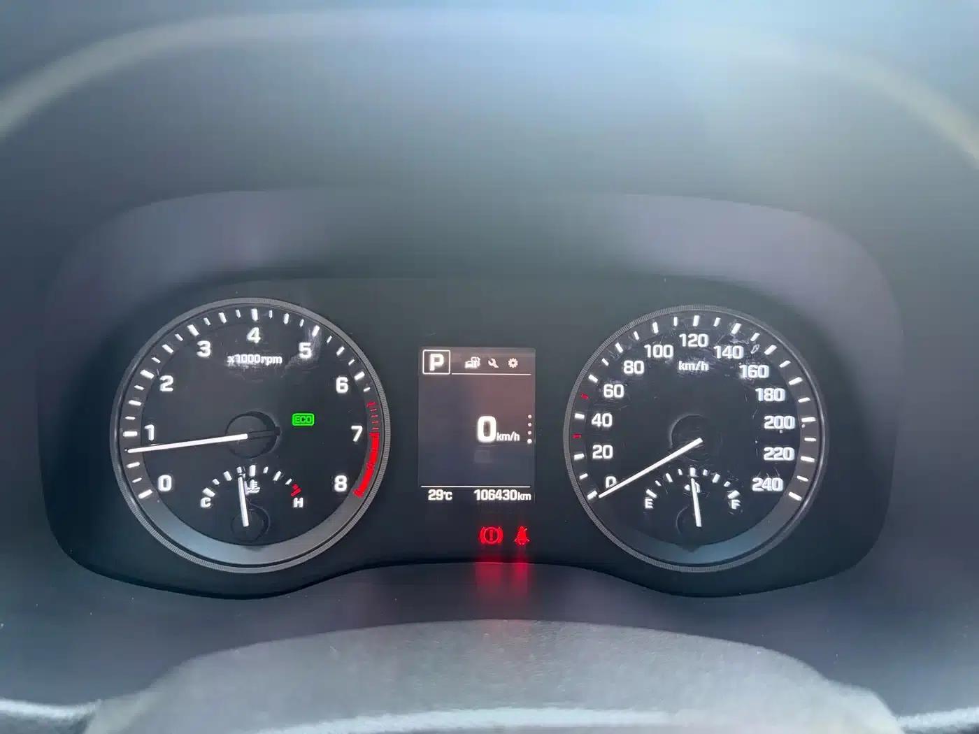 Tucson 2015 1.6T Dual-Clutch Two-Wheel Drive Intelligent Model — миниатюра 3