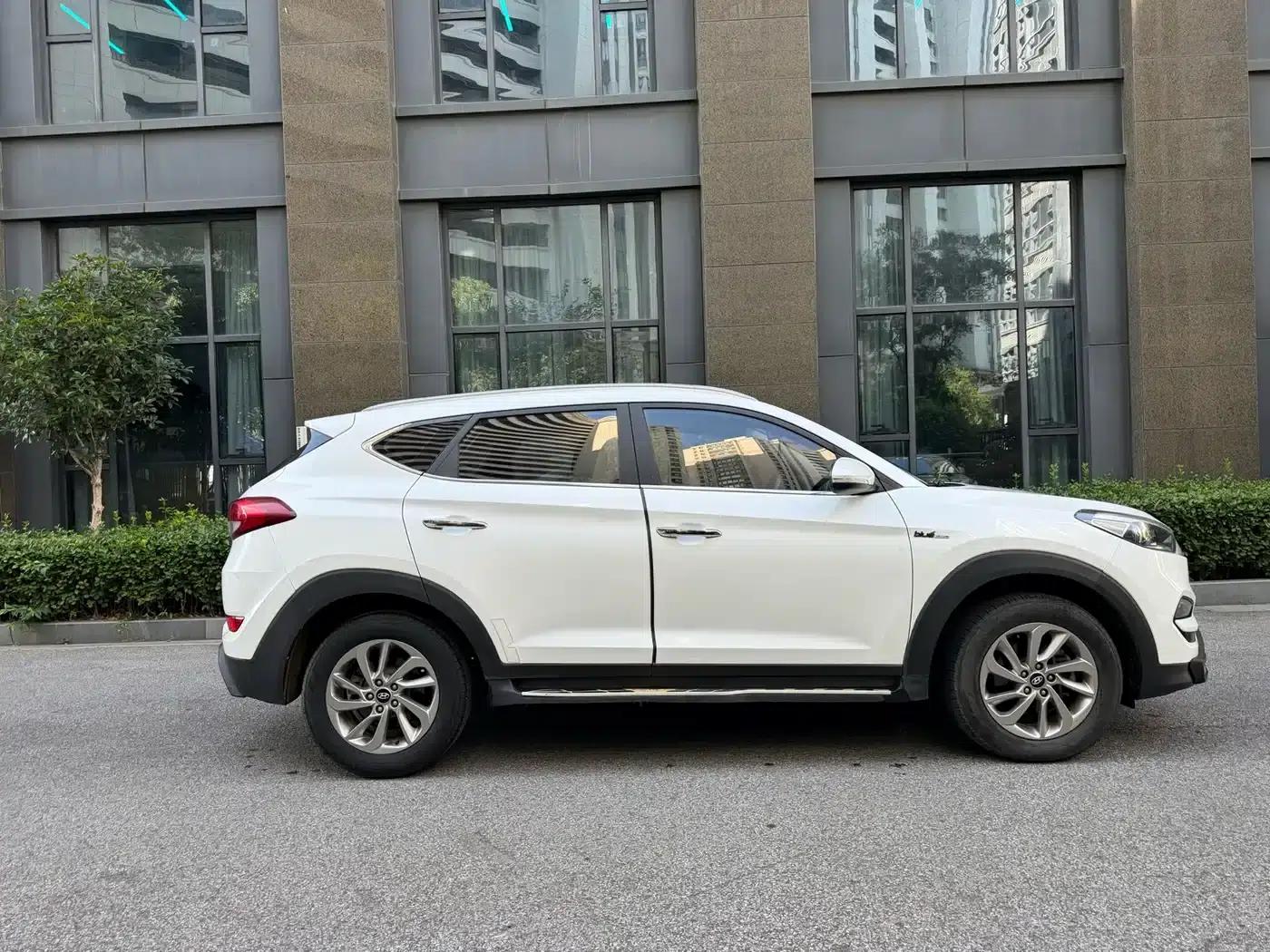Tucson 2015 1.6T Dual-Clutch Two-Wheel Drive Intelligent Model — миниатюра 8