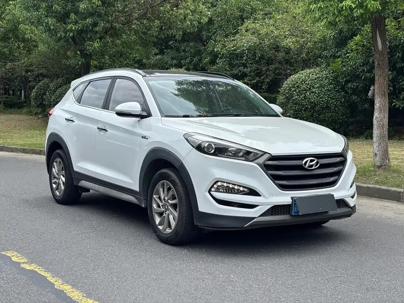 Tucson 2018 1.6T Dual-Clutch Two-Wheel Drive 15th Anniversary Special Edition — миниатюра 3