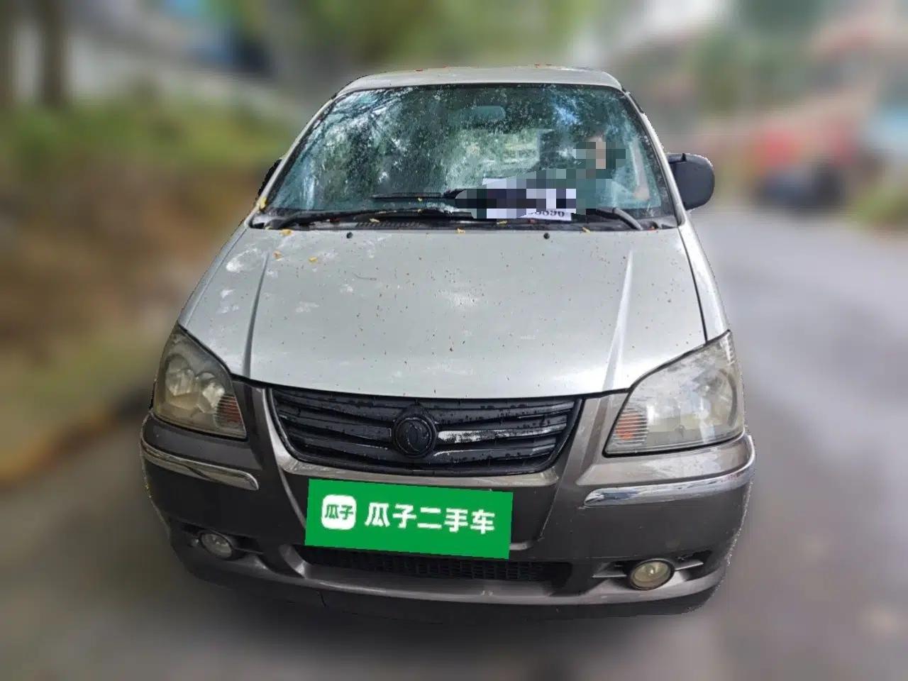 FORTHING Lingzhi 2013 M3 1.6L 7-Seater Comfort Model — миниатюра 2
