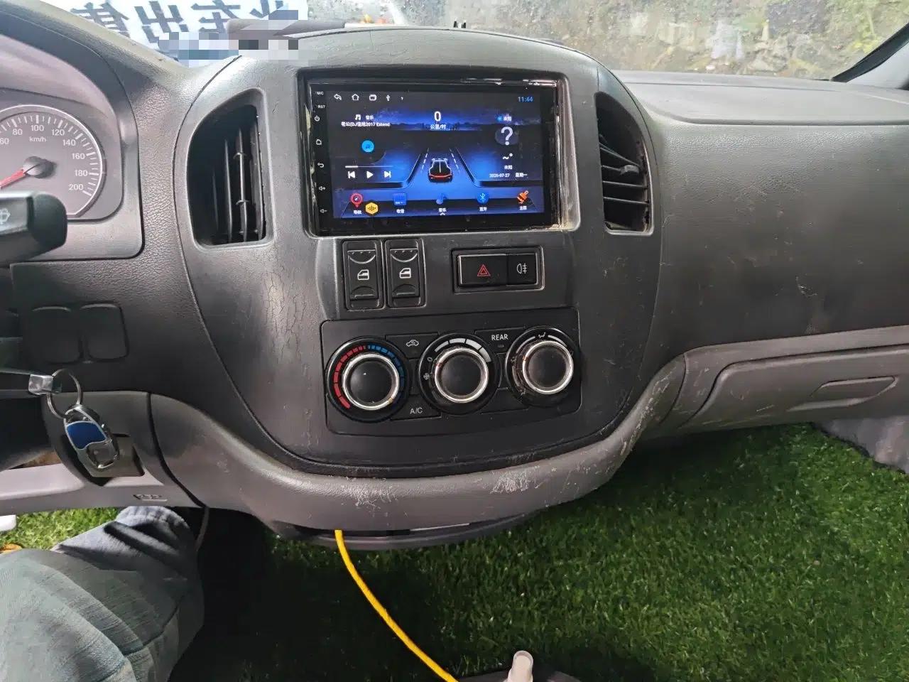 FORTHING Lingzhi 2013 M3 1.6L 7-Seater Comfort Model — миниатюра 13