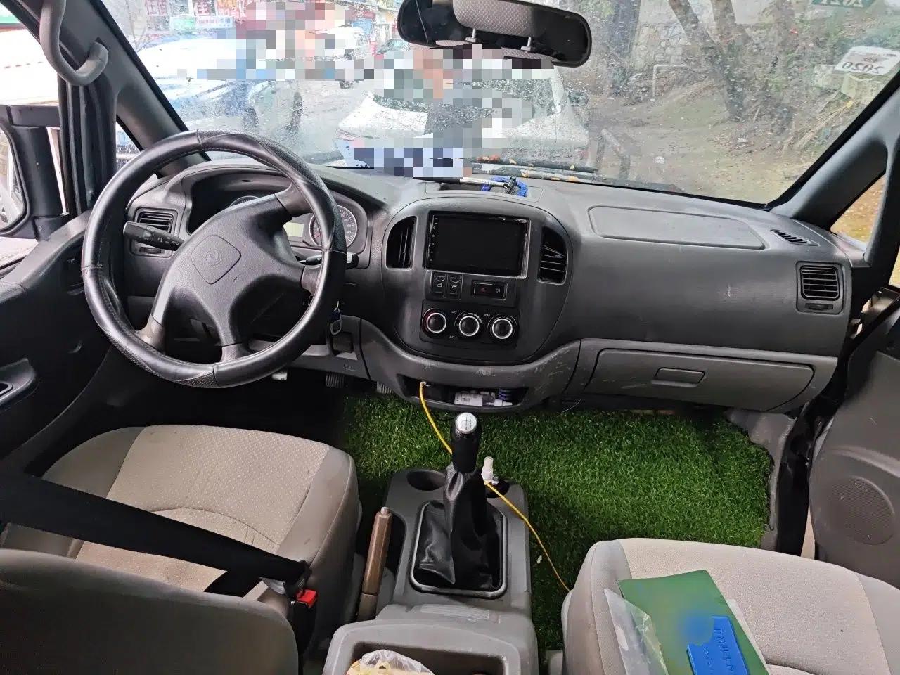 FORTHING Lingzhi 2013 M3 1.6L 7-Seater Comfort Model — миниатюра 9
