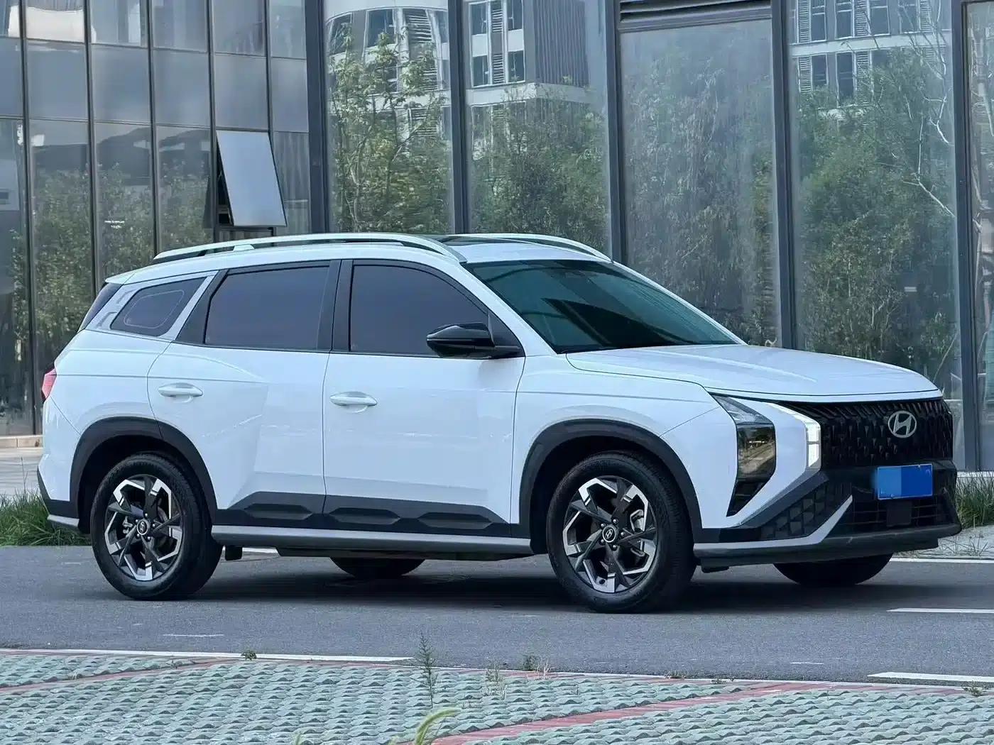 Beijing Hyundai ix35 2023 Model 2.0L Luxury Edition DLX — миниатюра 3