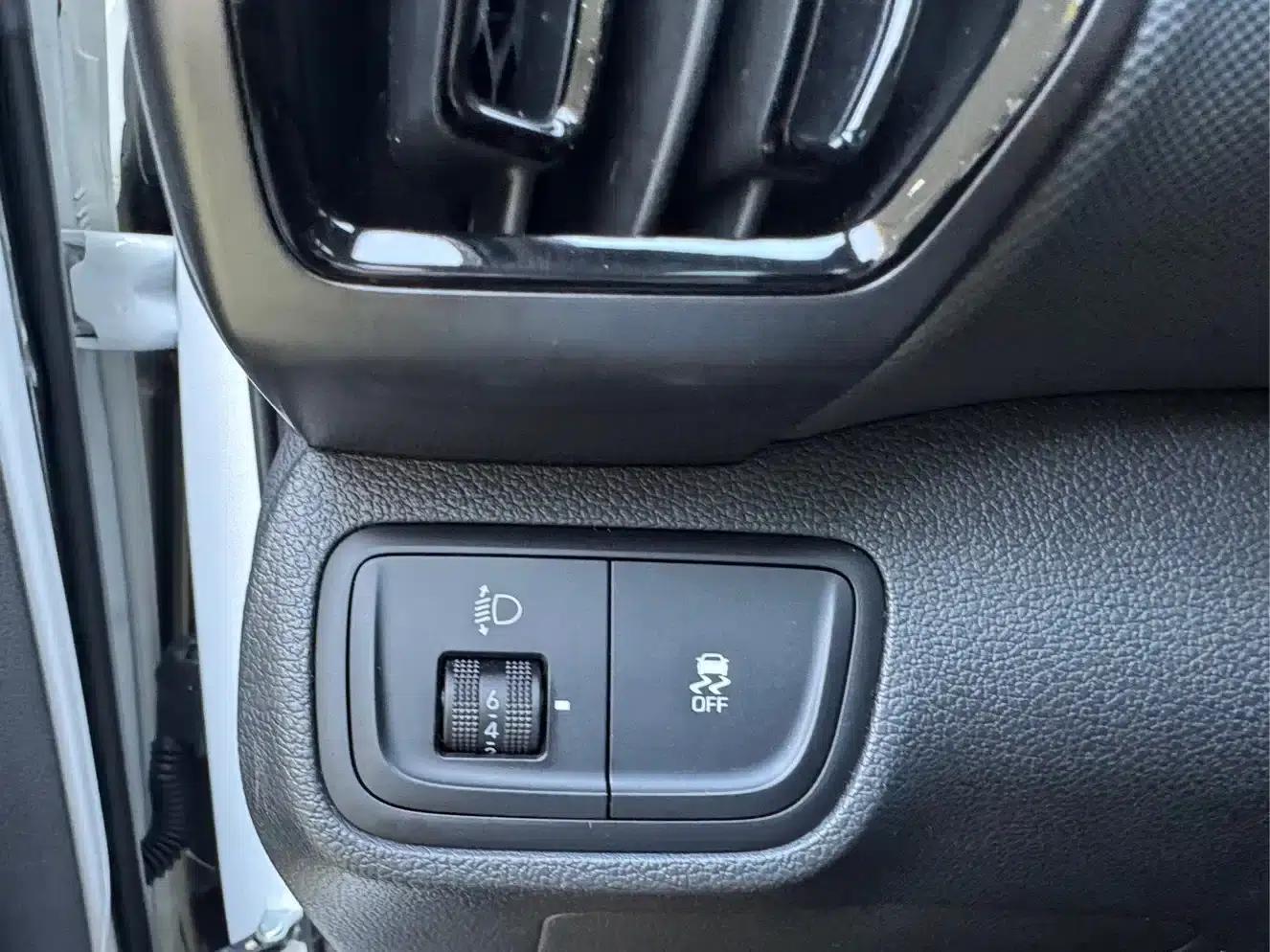 Beijing Hyundai ix35 2021 2.0L Automatic 2WD GLS Leading Edition — миниатюра 15