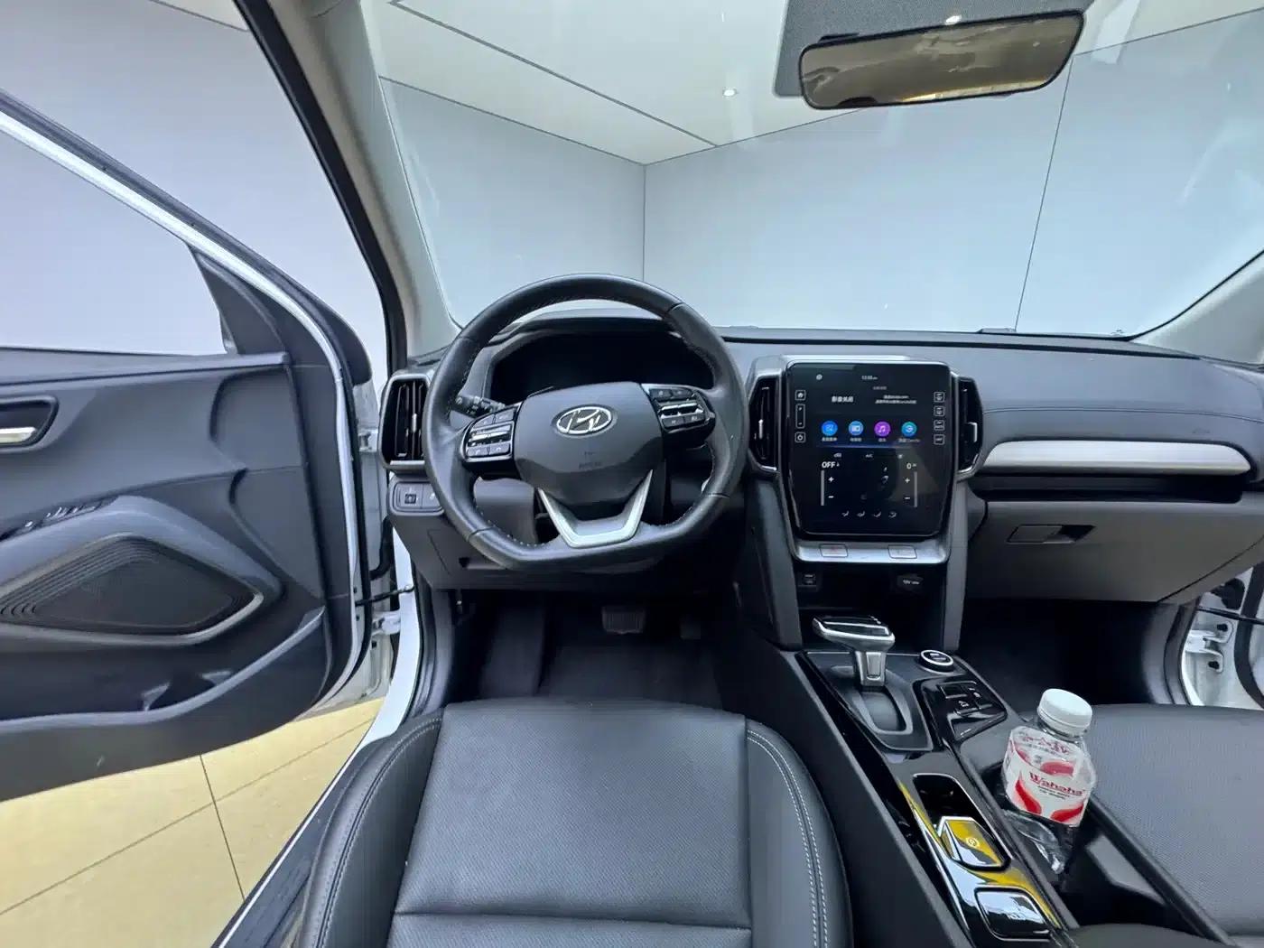 Beijing Hyundai ix35 2021 2.0L Automatic 2WD GLS Leading Edition — миниатюра 18