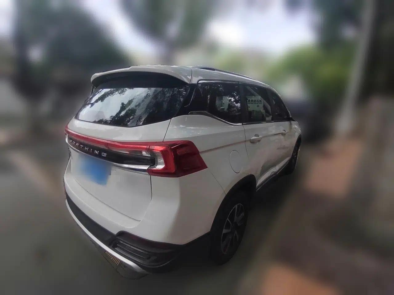 FORTHING T5 2022 Grand Edition 1.6L Manual Dream-Chasing Five-Seat Model — миниатюра 4