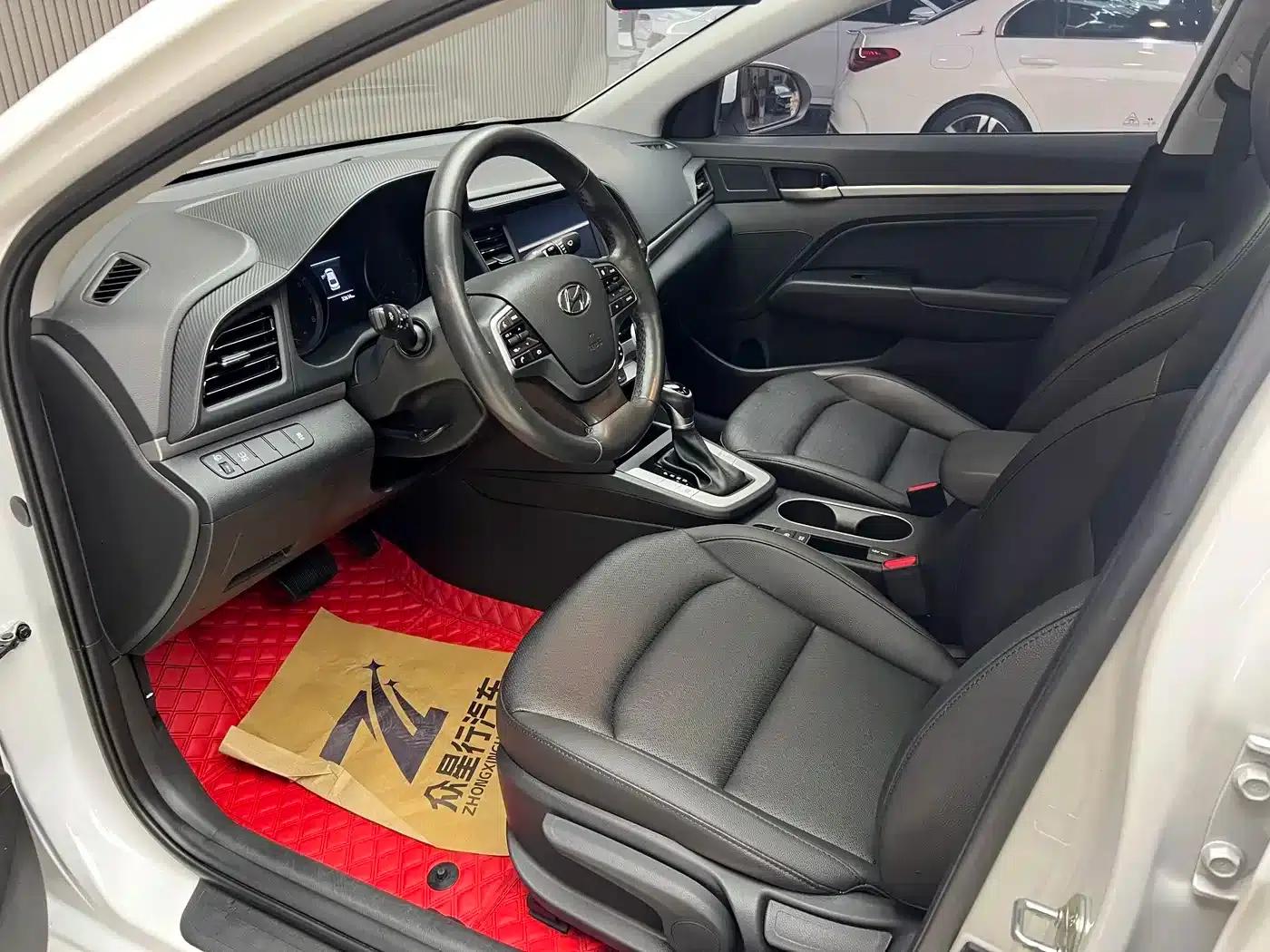 Hyundai Elantra 2020 1.5L CVT Smart Elite Edition — миниатюра 10
