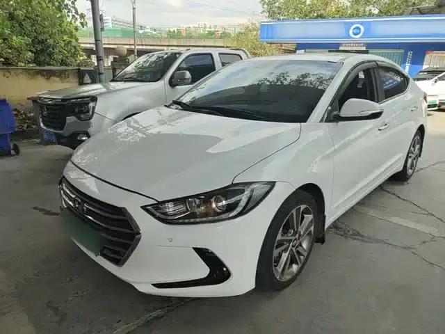 Hyundai Elantra 2016 1.6L Automatic Smart Luxury Edition