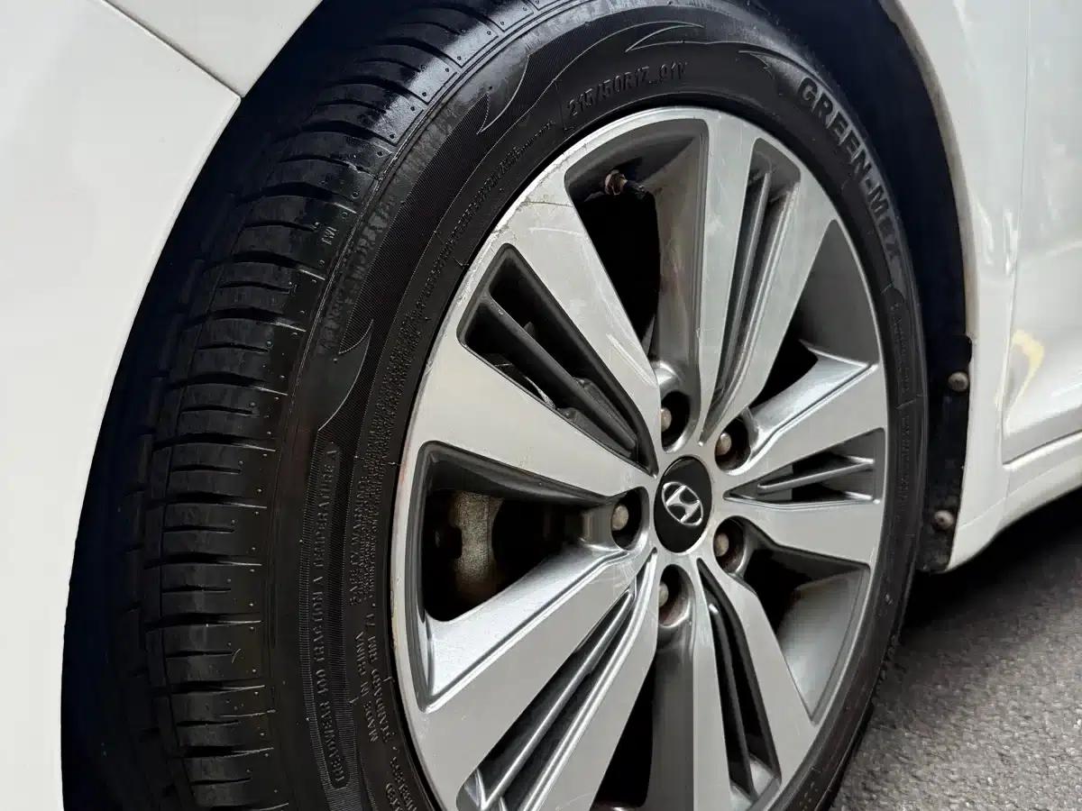 2014 Mistra 1.8L Automatic Premium DLX — миниатюра 3