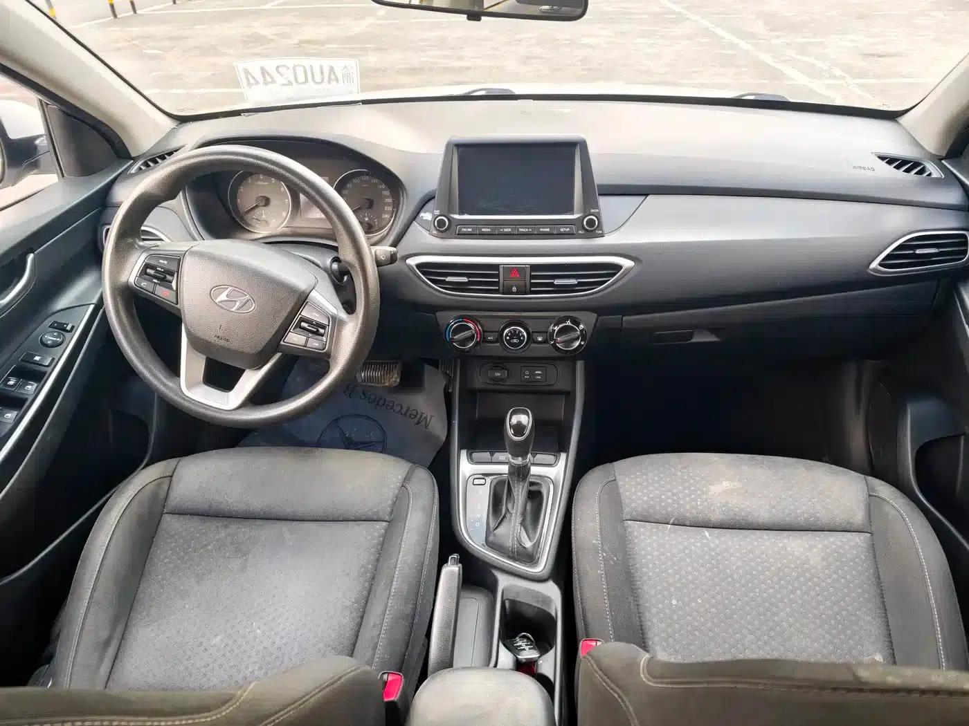 Hyundai Elantra 2017 1.6L Automatic Value Edition GLS — миниатюра 12