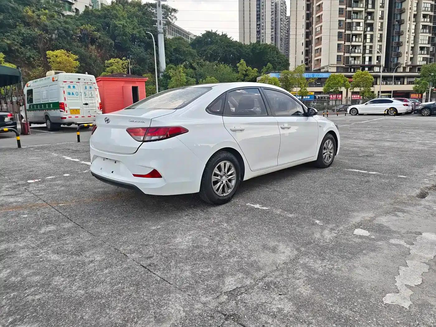 Hyundai Elantra 2017 1.6L Automatic Value Edition GLS — миниатюра 7