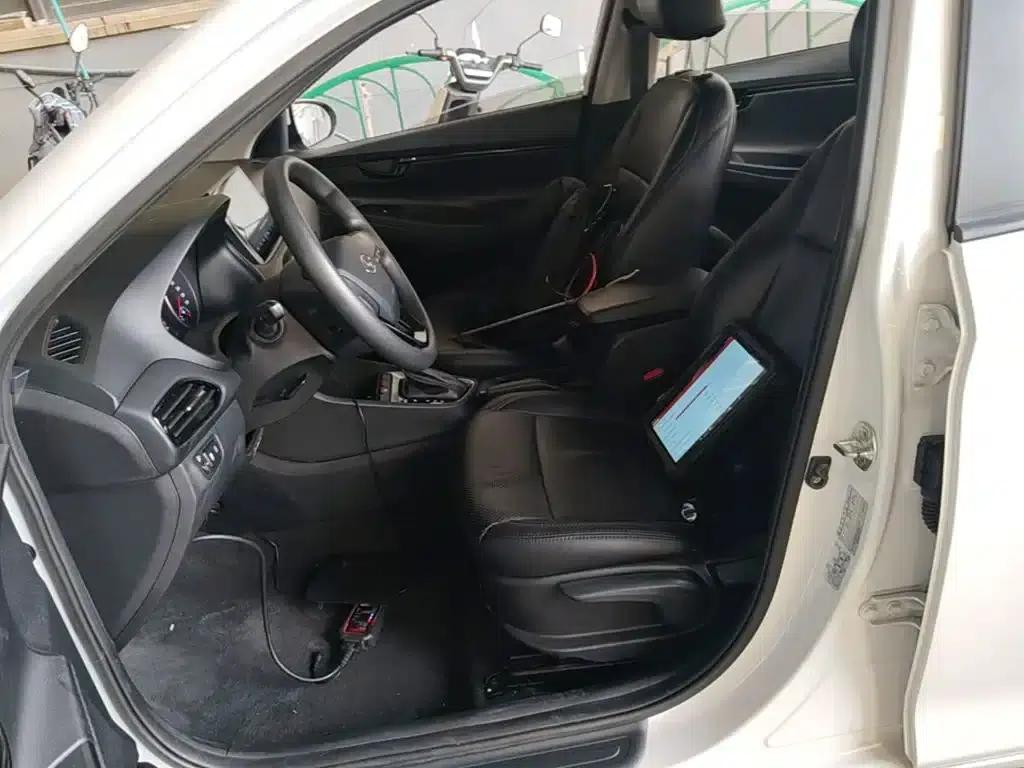 Hyundai Elantra 2020 1.6L Automatic GL Edition — миниатюра 15